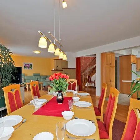 160m² Windrad - Gruppenurlaub Mit Weitblick Nyaraló