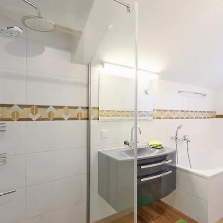 160m² Windrad - Gruppenurlaub Mit Weitblick Nyaraló