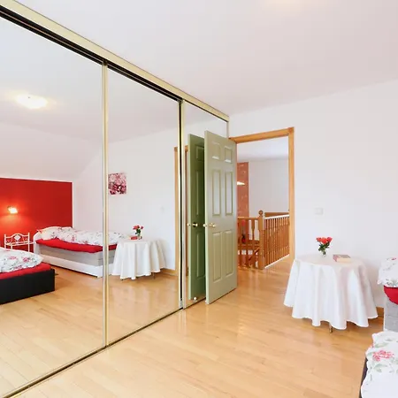 160m² Windrad - Gruppenurlaub Mit Weitblick